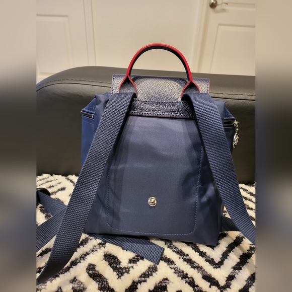 LONGCHAMP Paris Mini Backpack. - Picture 3 of 14
